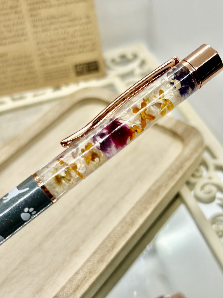 ③猫柄ハーバリウムボールペン 本体グレー×オレンジ紫 金木犀入り ハンドメイド ドライフラワー文房具 筆記用具プレゼント推しカラー