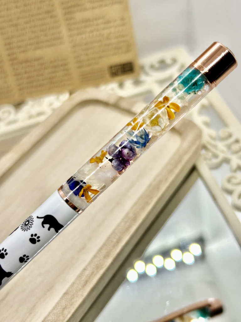 ④猫柄ハーバリウムボールペン 本体シルバー×オレンジ 金木犀入り ハンドメイド ドライフラワー文房具 筆記用具プレゼント推しカラー
