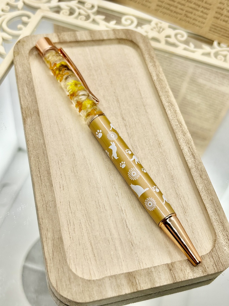 ⑤猫柄ハーバリウムボールペン 本体ベージュ×オレンジ黄色金木犀入りハンドメイド ドライフラワー文房具 筆記用具プレゼント推しカラー