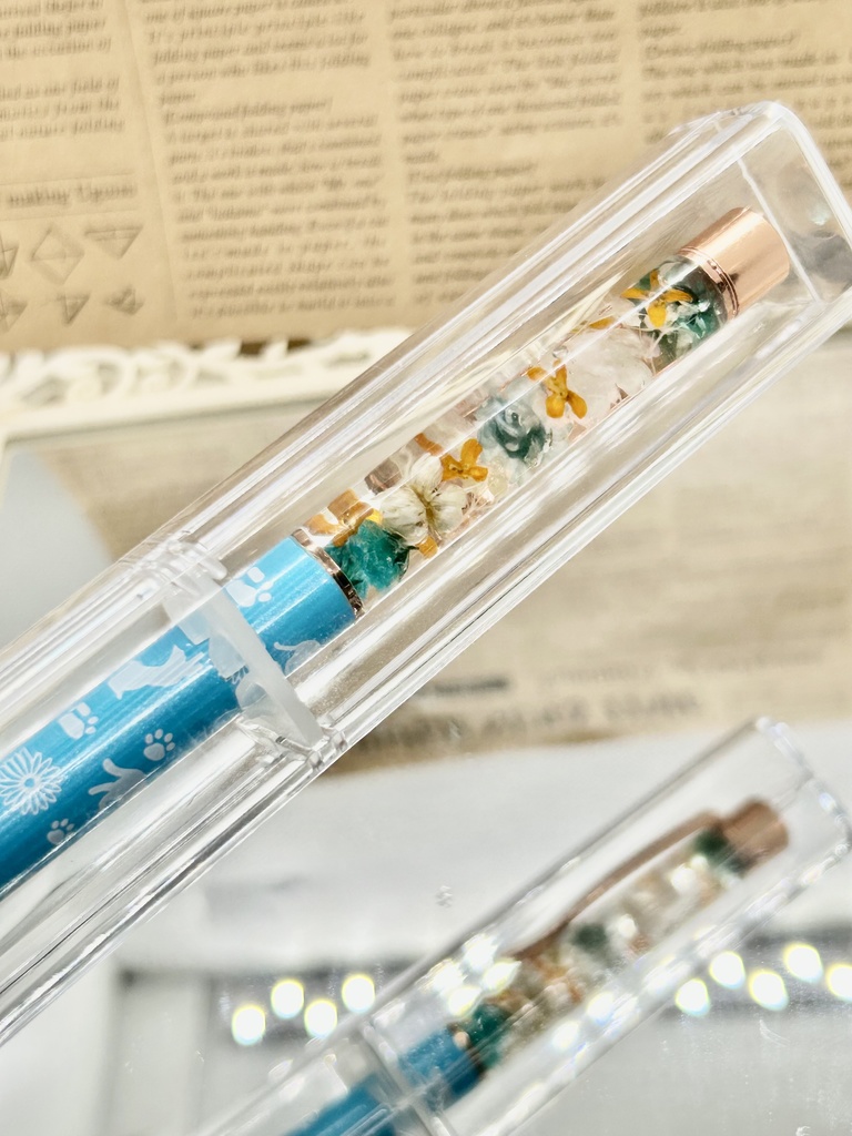 ⑨猫柄ハーバリウムボールペン本体水色×オレンジ水色金木犀入りハンドメイドドライフラワー文房具筆記用具プレゼント推し色