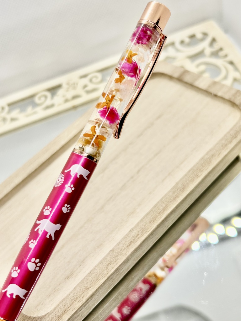⑰猫柄ハーバリウムボールペン本体濃いピンク×オレンジ金木犀入りハンドメイドドライフラワー文房具筆記用具プレゼント推し色