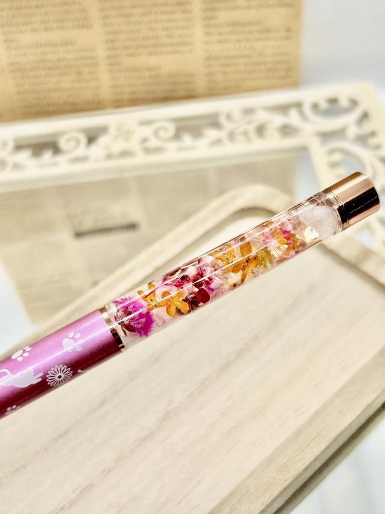 ⑯猫柄ハーバリウムボールペン本体メタリックピンク×オレンジ金木犀入りハンドメイドドライフラワー文房具筆記用具プレゼント推し色