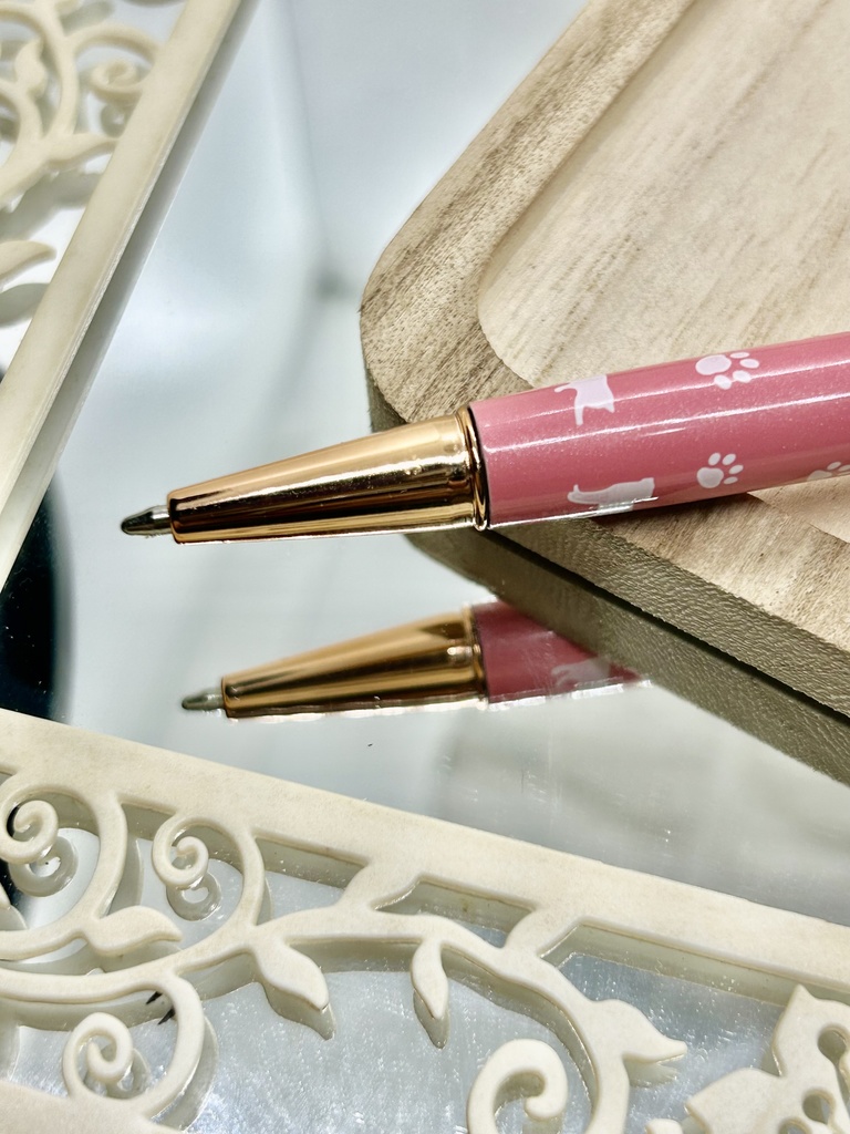 ⑮猫柄ハーバリウムボールペン本体サーモンピンク×オレンジ金木犀入りハンドメイドドライフラワー文房具筆記用具プレゼント推し色