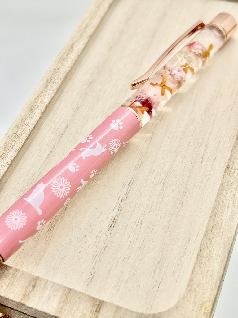 ⑮猫柄ハーバリウムボールペン本体サーモンピンク×オレンジ金木犀入りハンドメイドドライフラワー文房具筆記用具プレゼント推し色