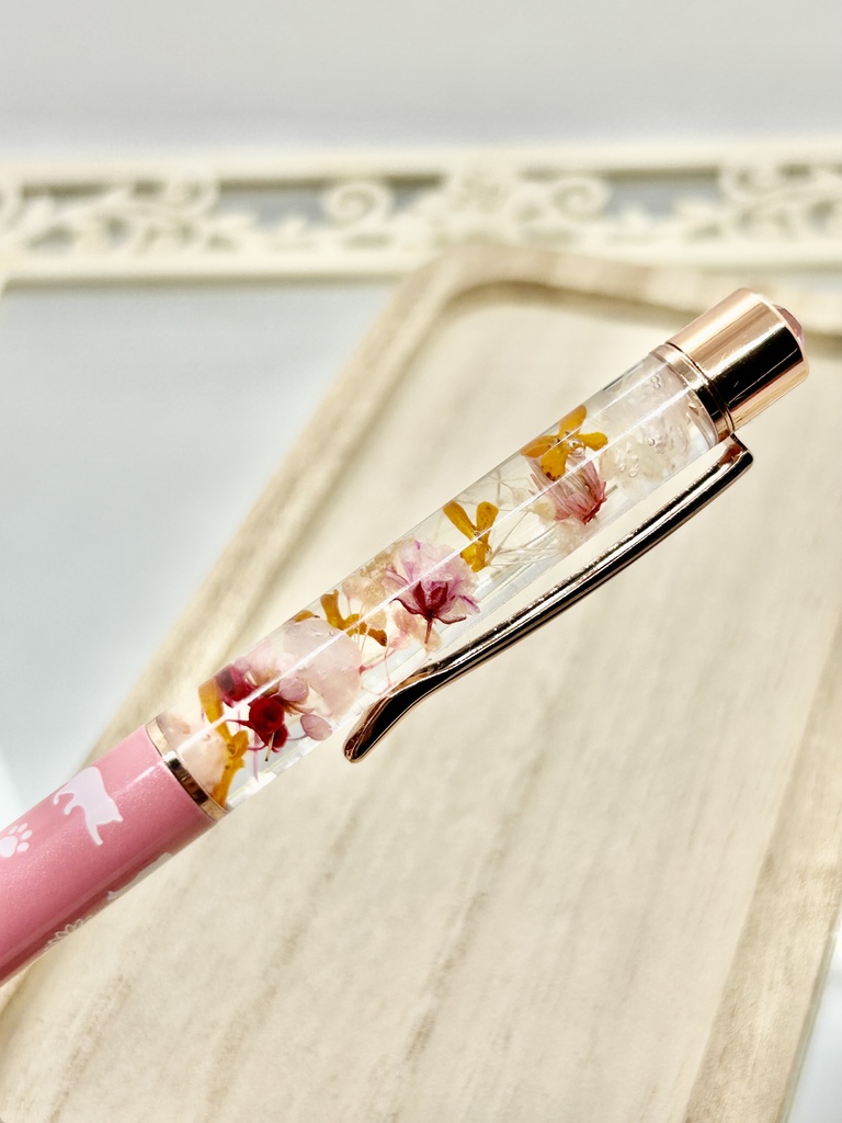 ⑮猫柄ハーバリウムボールペン本体サーモンピンク×オレンジ金木犀入りハンドメイドドライフラワー文房具筆記用具プレゼント推し色