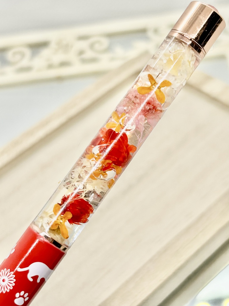 ⑱猫柄ハーバリウムボールペン本体赤×オレンジ金木犀入りハンドメイドドライフラワー文房具筆記用具プレゼント推し色