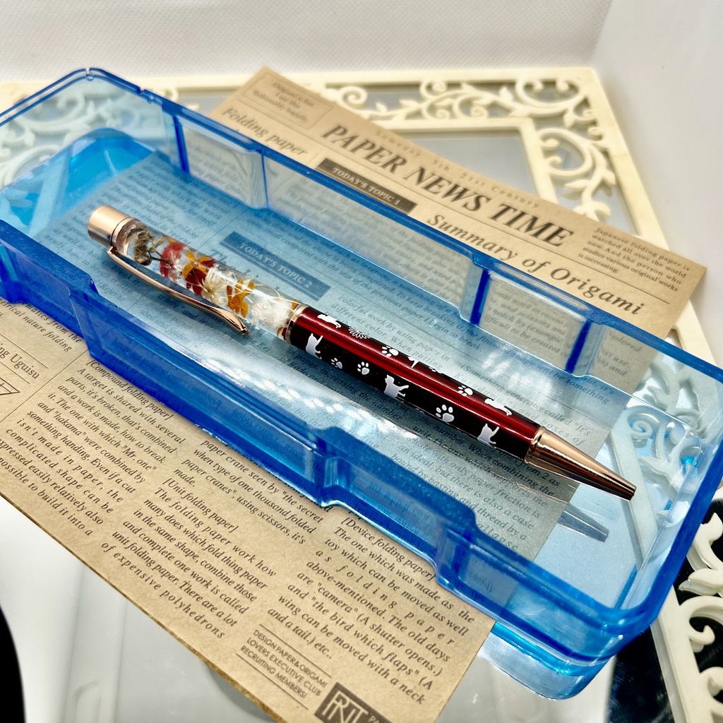 ⑲猫柄ハーバリウムボールペン本体ワインレッド×オレンジ金木犀入りハンドメイドドライフラワー文房具筆記用具プレゼント推し色