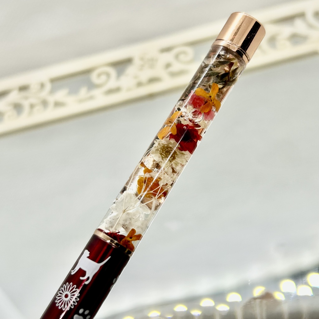 ⑲猫柄ハーバリウムボールペン本体ワインレッド×オレンジ金木犀入りハンドメイドドライフラワー文房具筆記用具プレゼント推し色