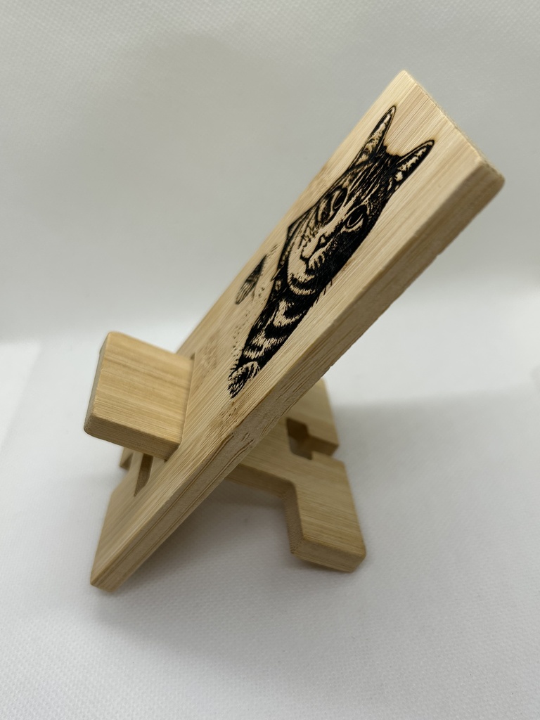 うちの子 木製スマホスタンド|写真・イラスト・ロゴ刻印|オーダーメイド レーザー刻印|ペット・子どもの絵・名入れ対応