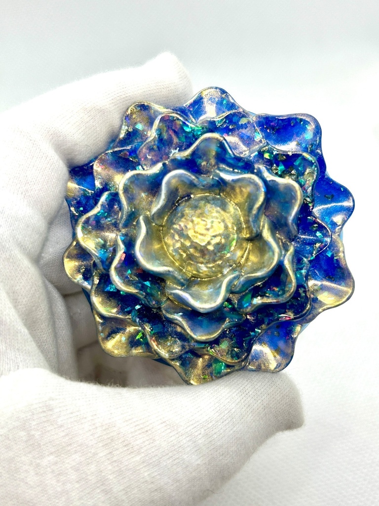 【mirageシリーズ】青い小花のレジン小物入れ|オーロラホロ・アクセサリーケース・ジュエリーボックス|ハンドメイド