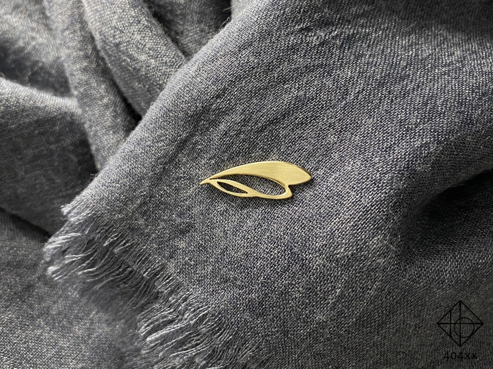 〈風乗りの種〉ブローチ/03