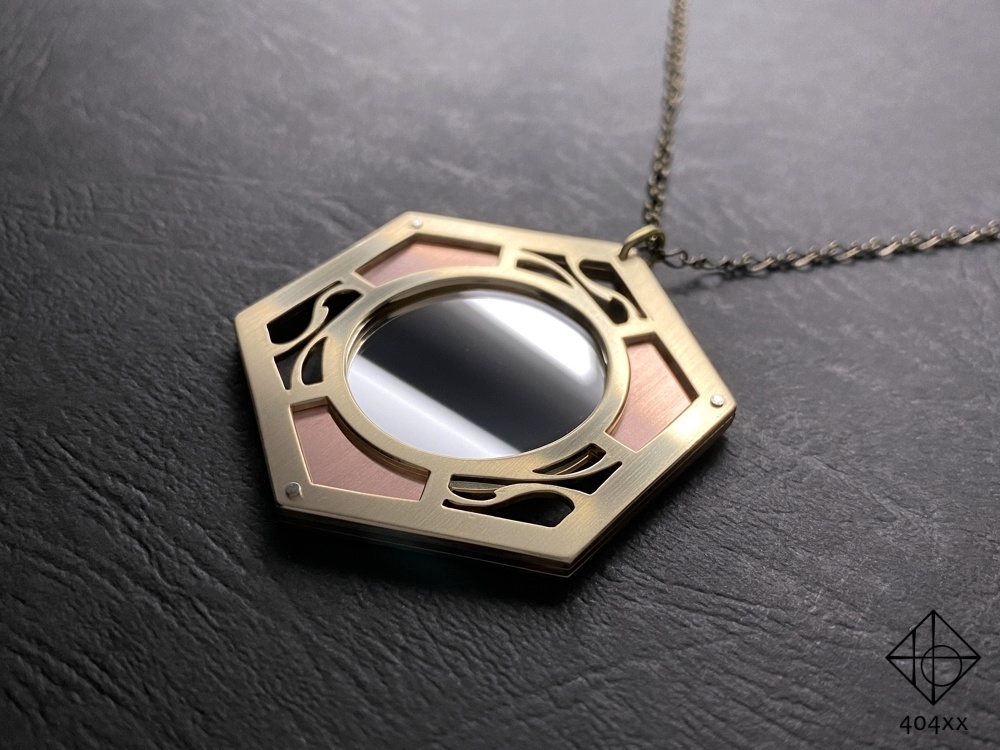 〈幻影写し〉鏡のペンダント