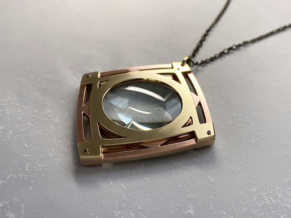 〈術式解読鏡〉ルーペのペンダント