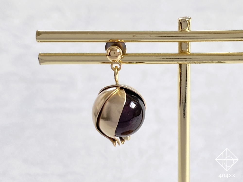 〈月魄の実〉ガーネット