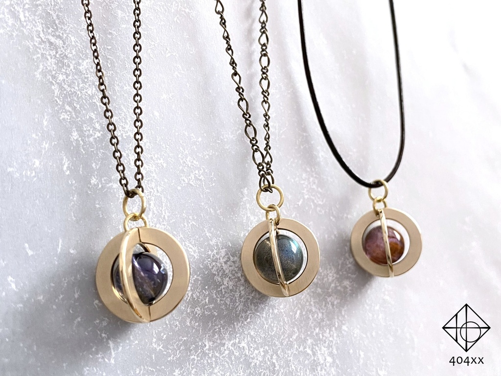 〈天球標本/星屑〉ペンダント