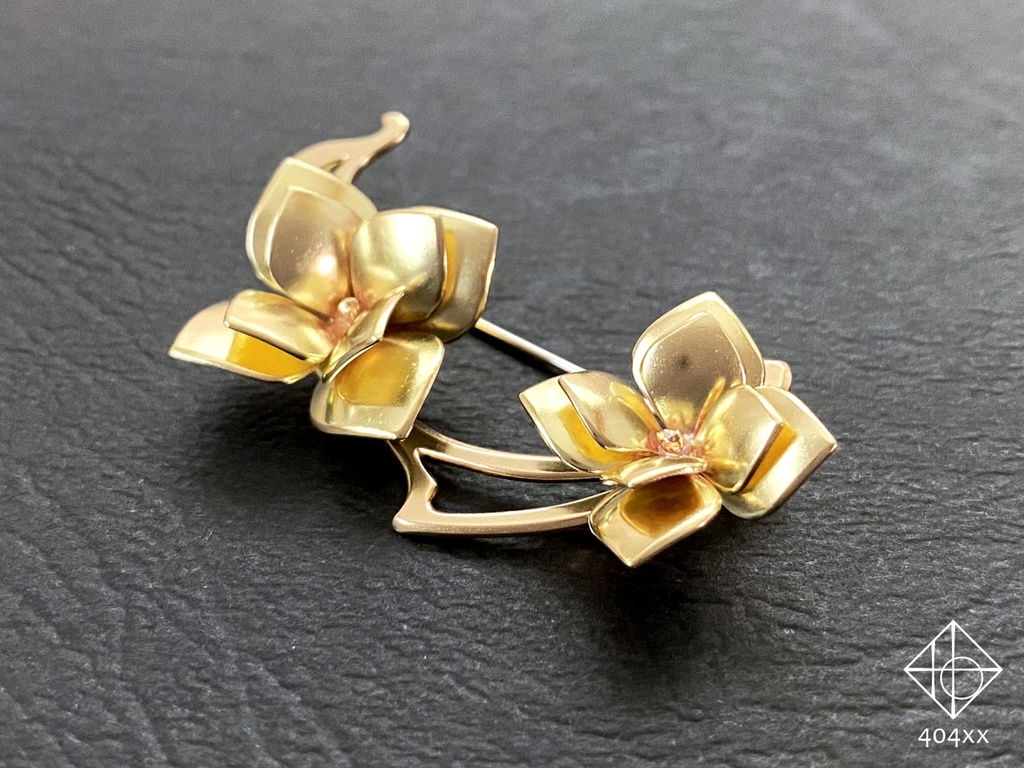 〈彩花〉ブローチ/大