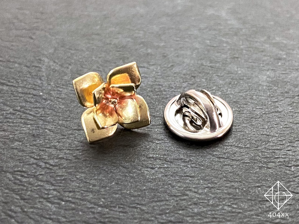 〈彩花〉ブローチ/小