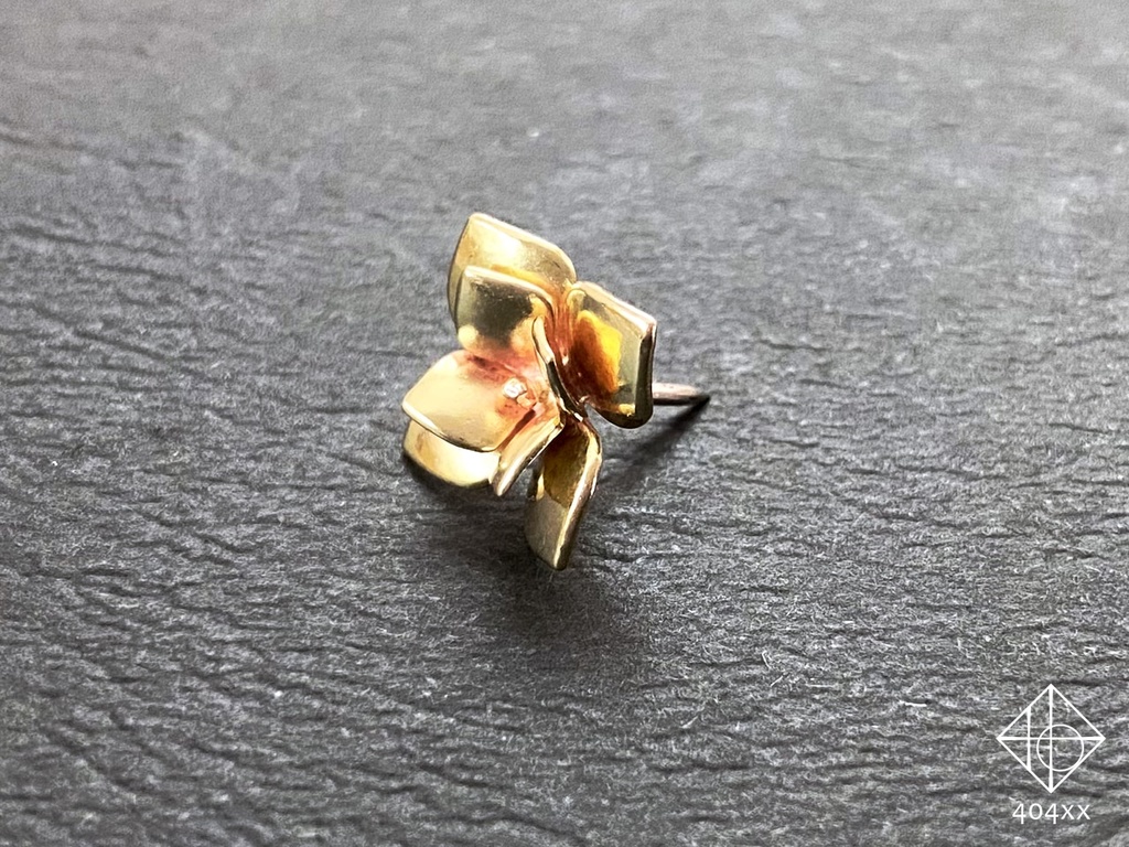 〈彩花〉ブローチ/小