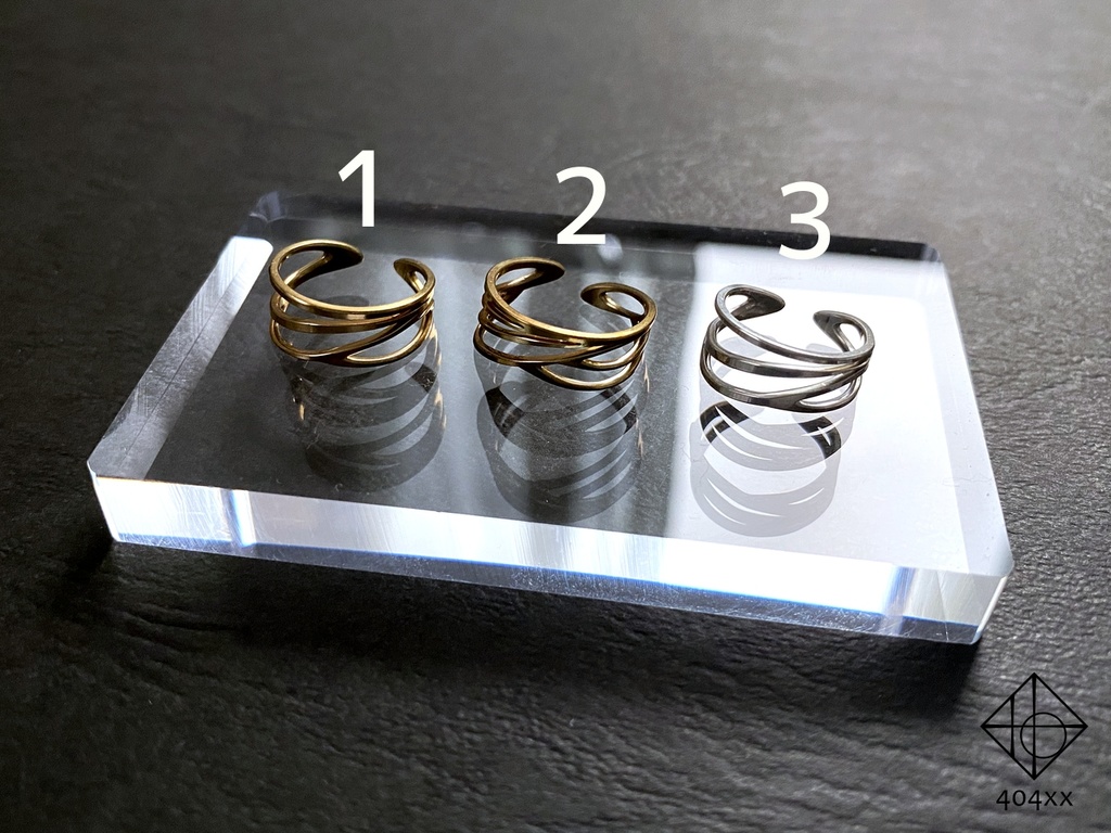 熟成版〈風乗りの輪〉イヤーカフ