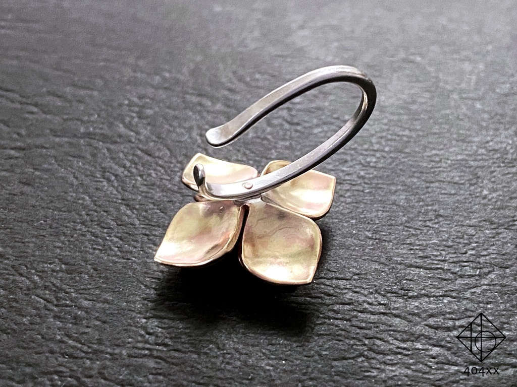 試作〈彩花〉イヤーカフ