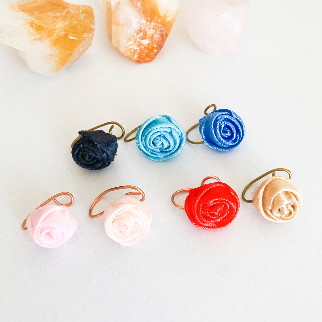 薔薇のイヤーカフ