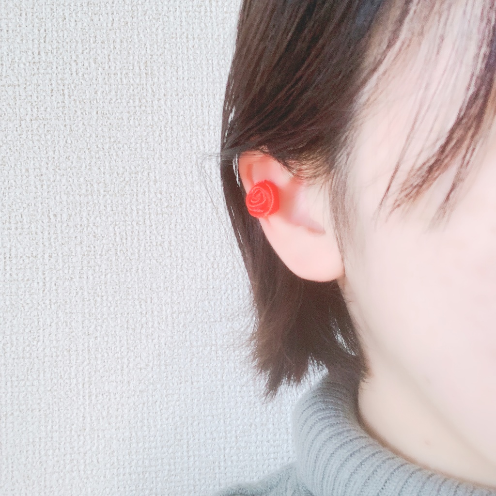 薔薇のイヤーカフ