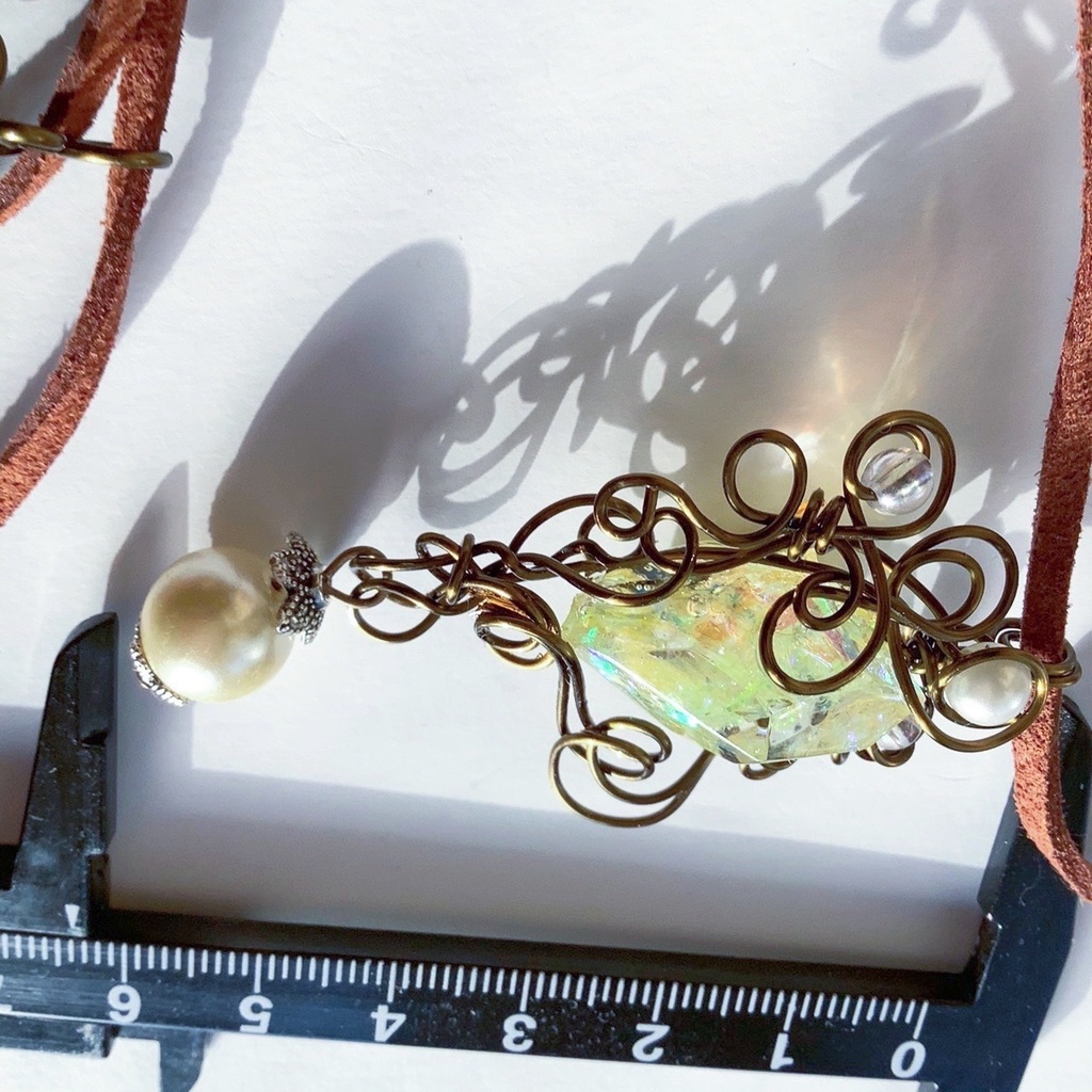 魔女のペンダント クリア