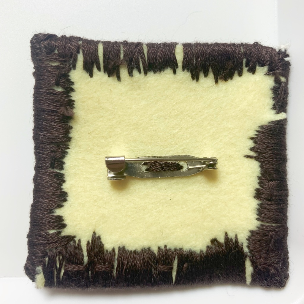 お花見キャットブローチ