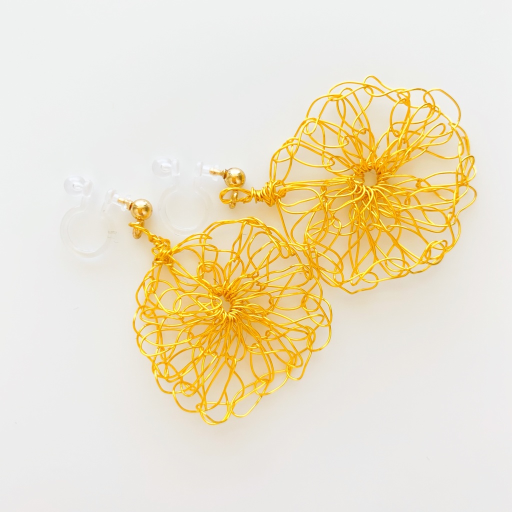 太陽のノンホールピアス