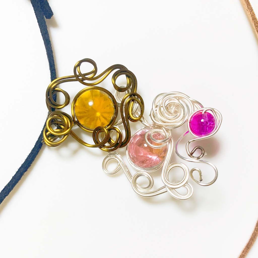 ワイヤーペンダントチャーム