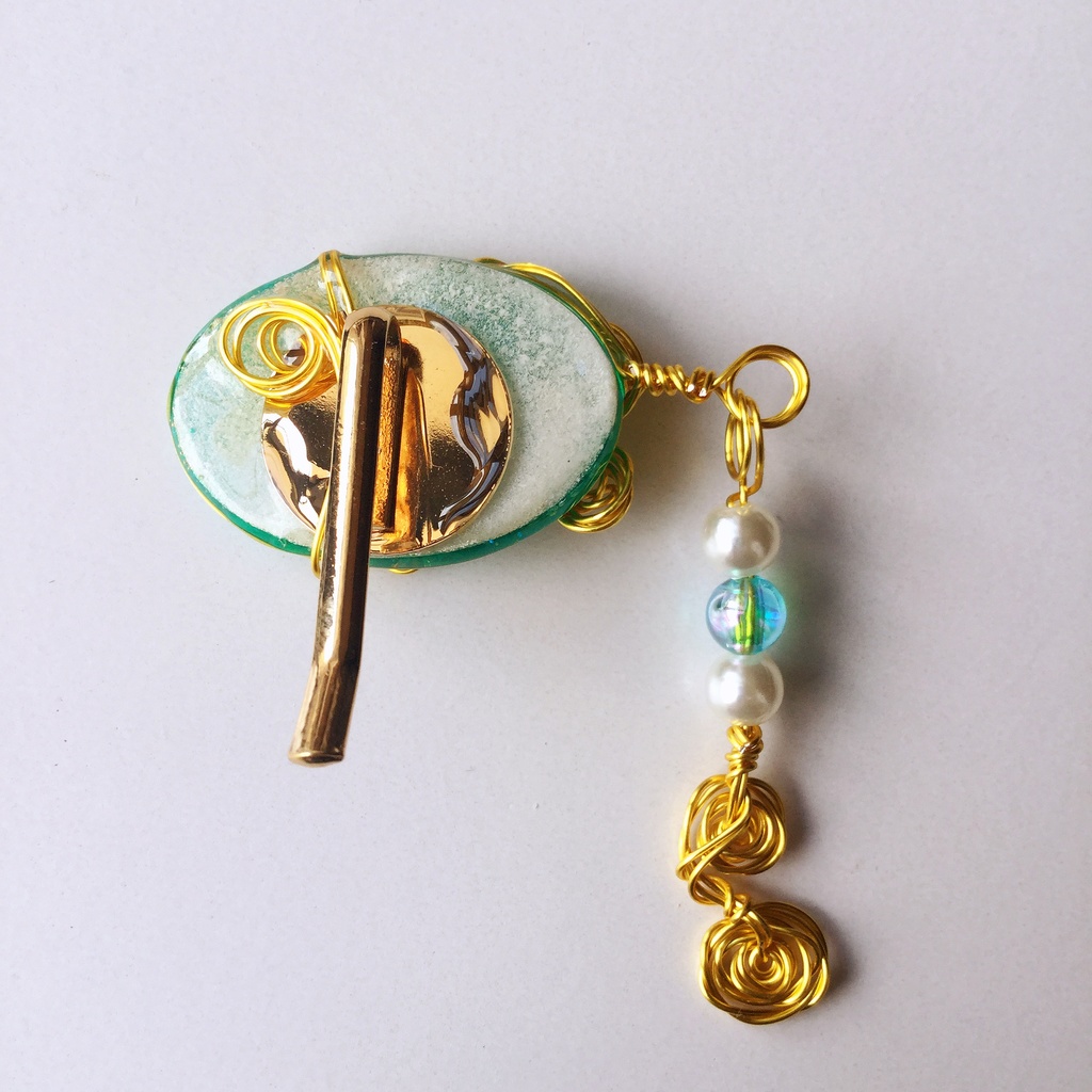 泉の女神 ポニーフック