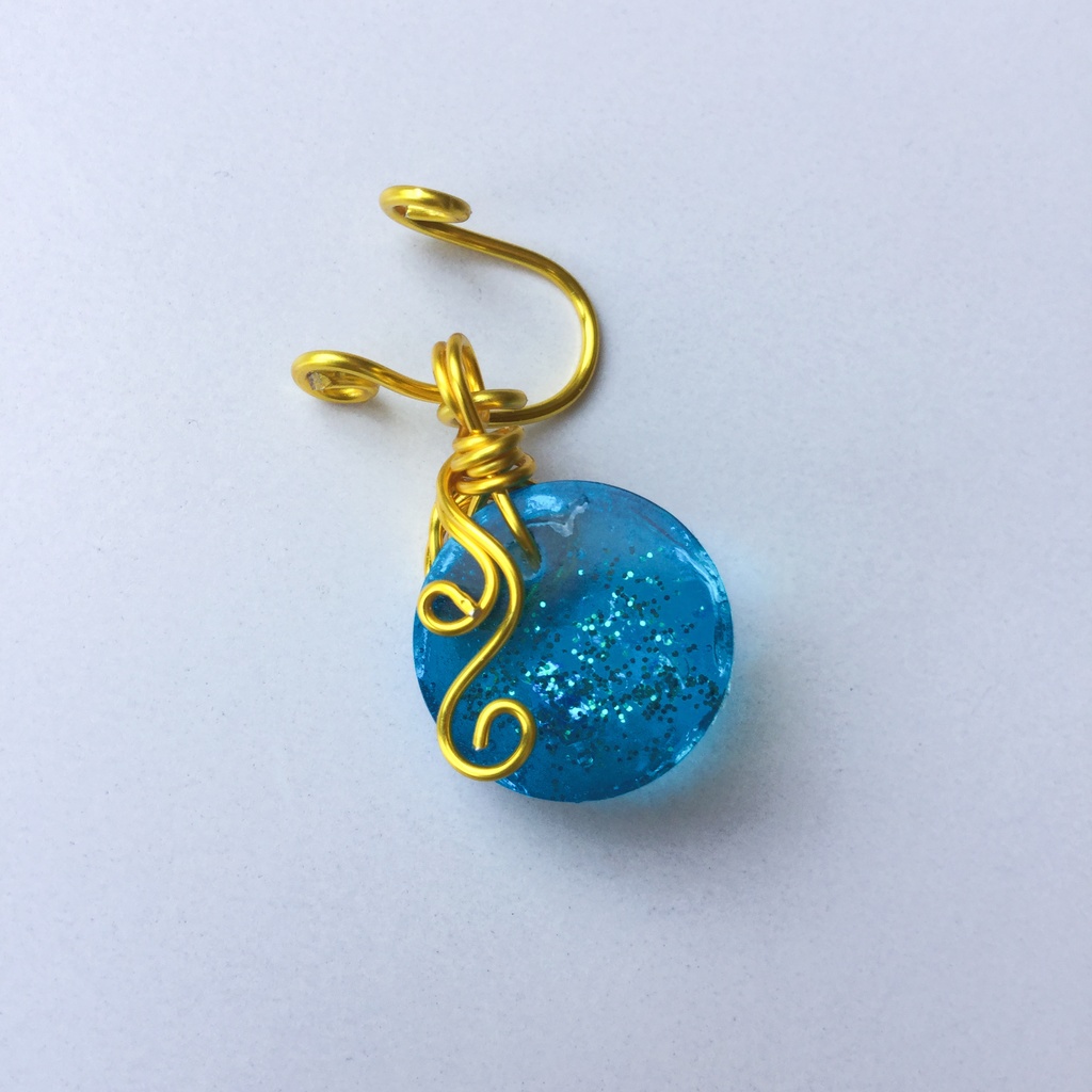 水の宝石 イヤーカフ