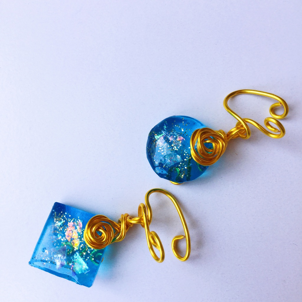 水の宝石 イヤーカフ