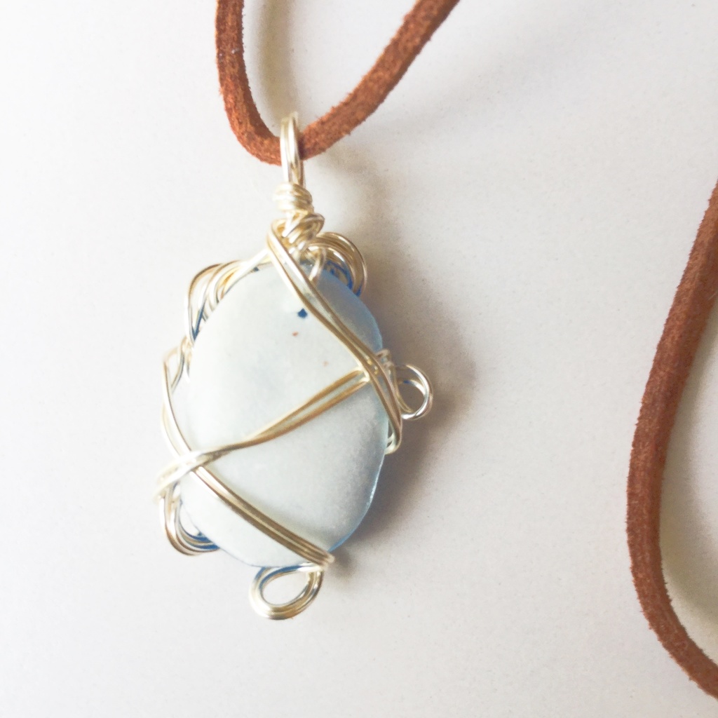 ワイヤーペンダントチャーム