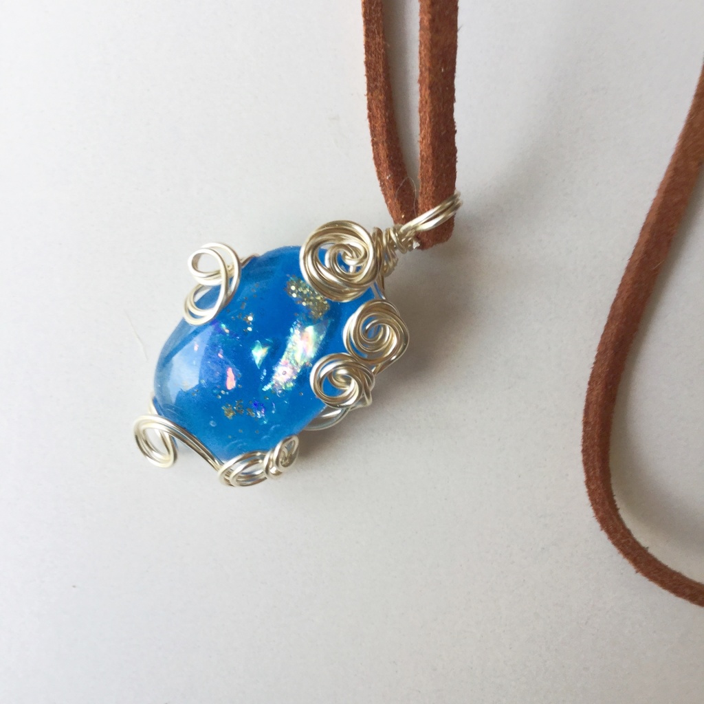 ワイヤーペンダントチャーム