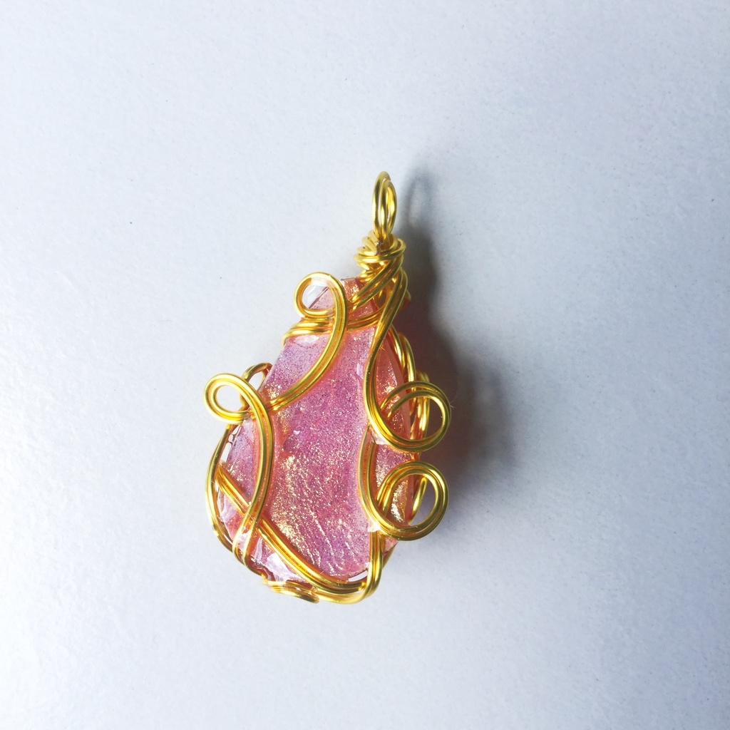 ワイヤーペンダント