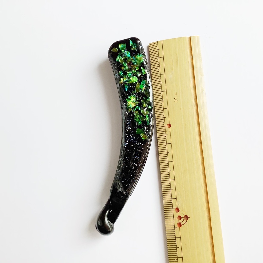 夜光貝のバナナクリップ