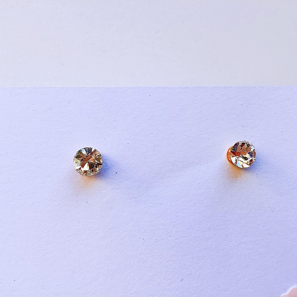 【金属アレルギー対応】5mmガラスの一粒ピアス【サージカルステンレス】