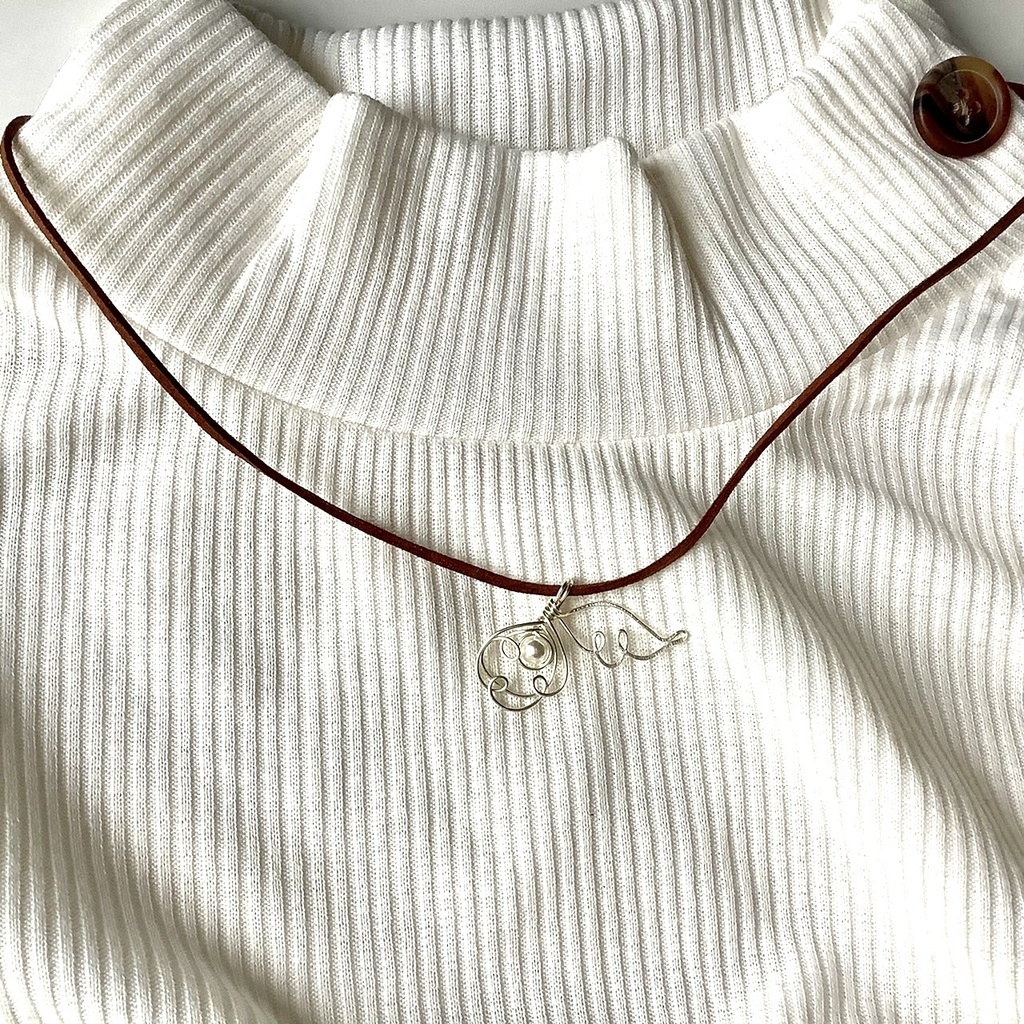 天使の羽根チャーム【ペンダントかストラップ選択可能】