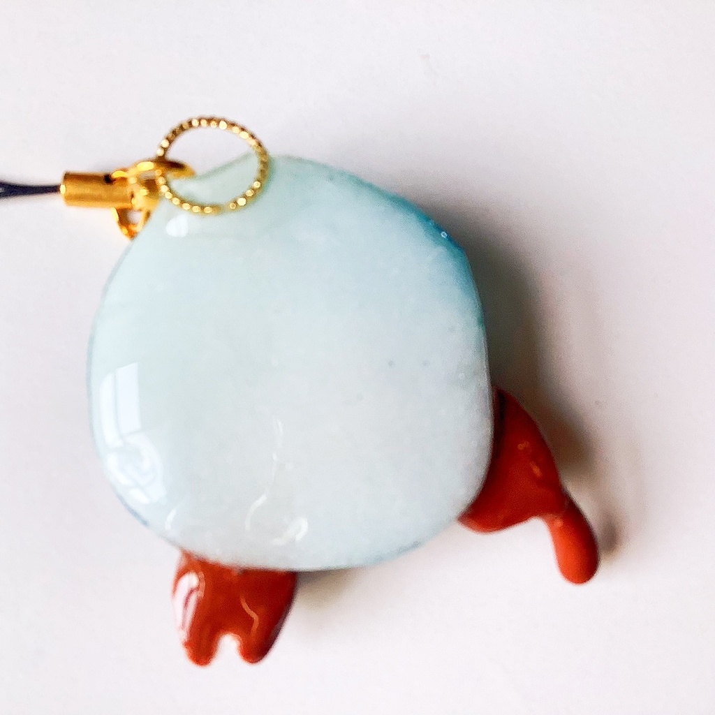 水面のぞき猫のストラップ チョコレート