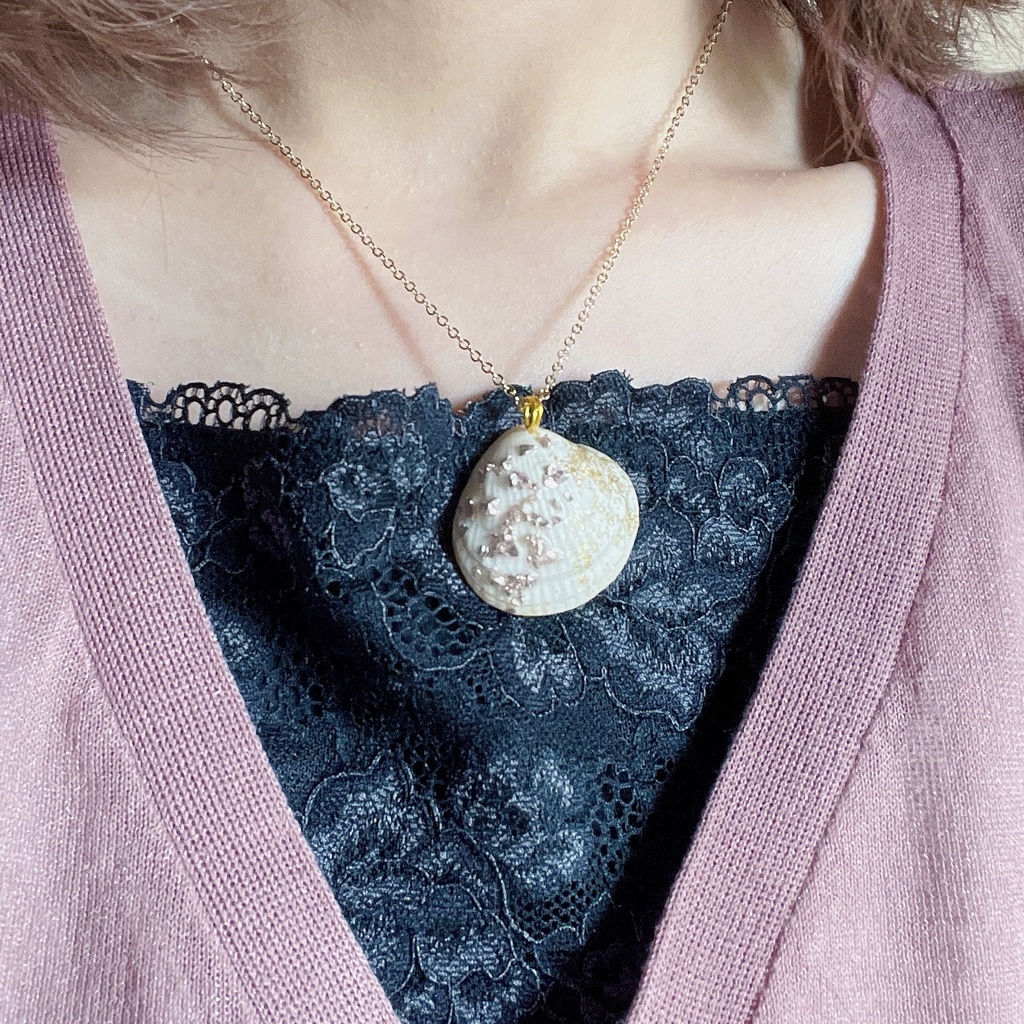 瀬戸内海の貝殻ネックレス