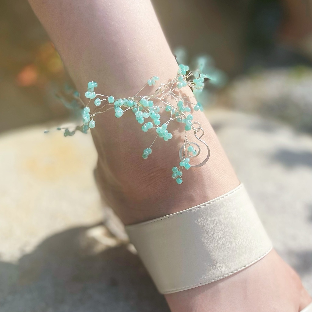 たっぷり小花のアンクレット ミルキーグリーン