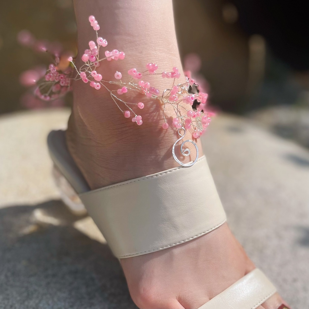 たっぷり小花のアンクレット ピンク