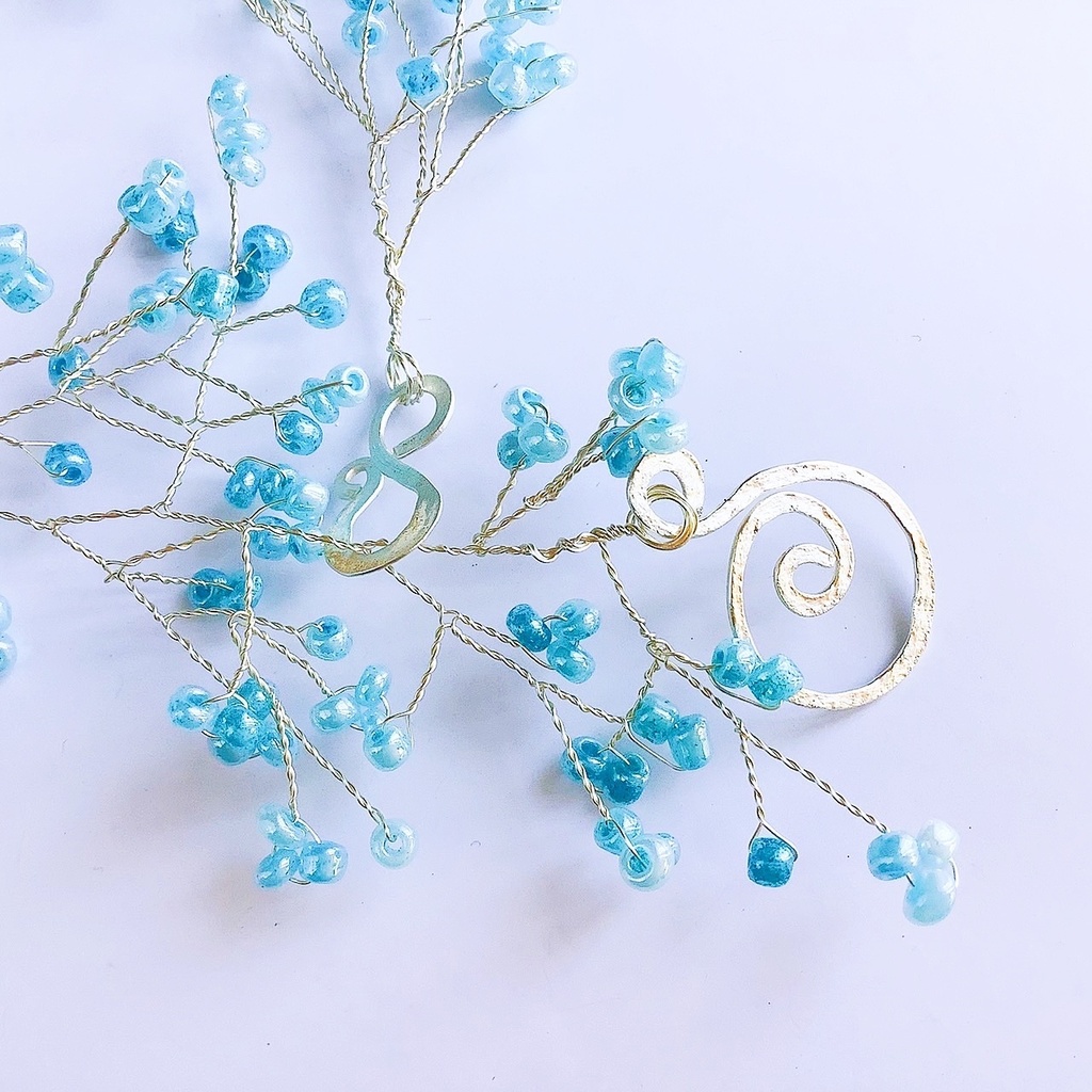 たっぷり小花のアンクレット ライトブルー