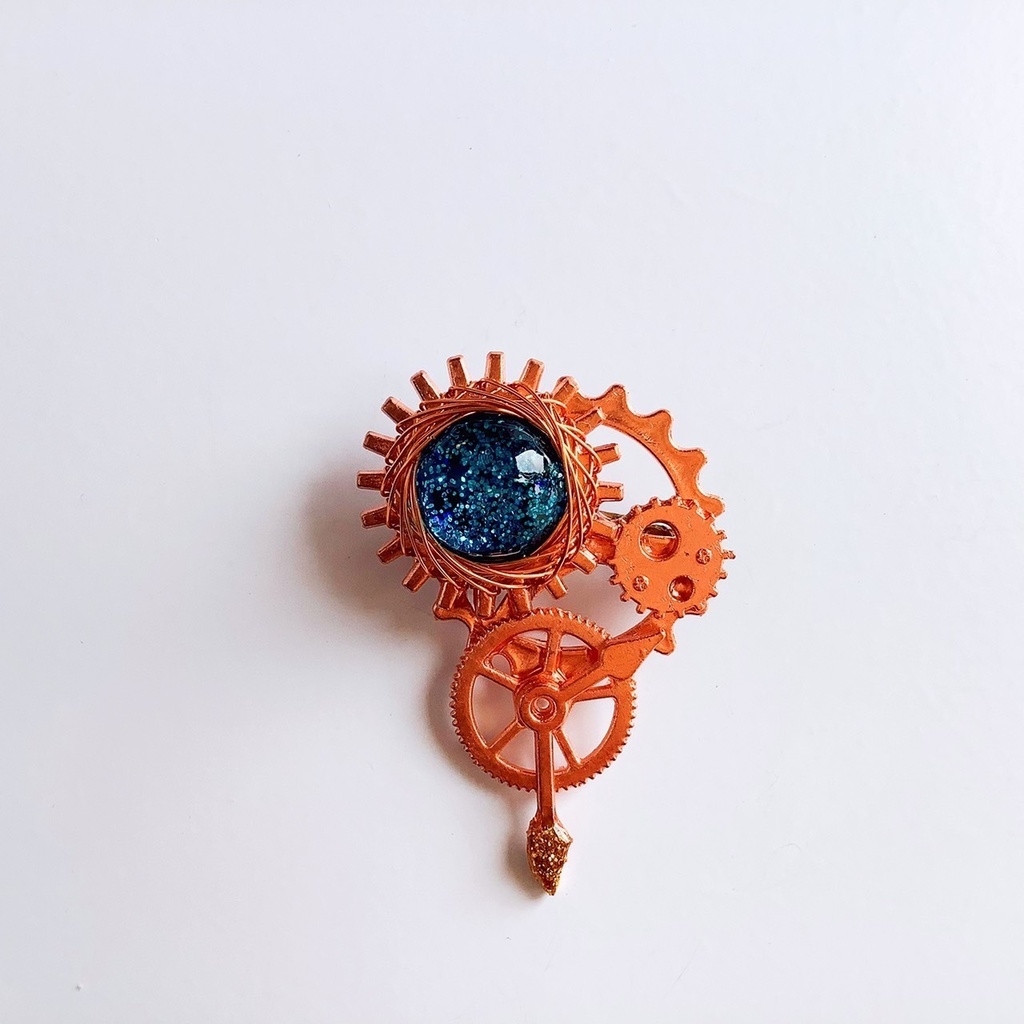 宇宙の時 ブローチ