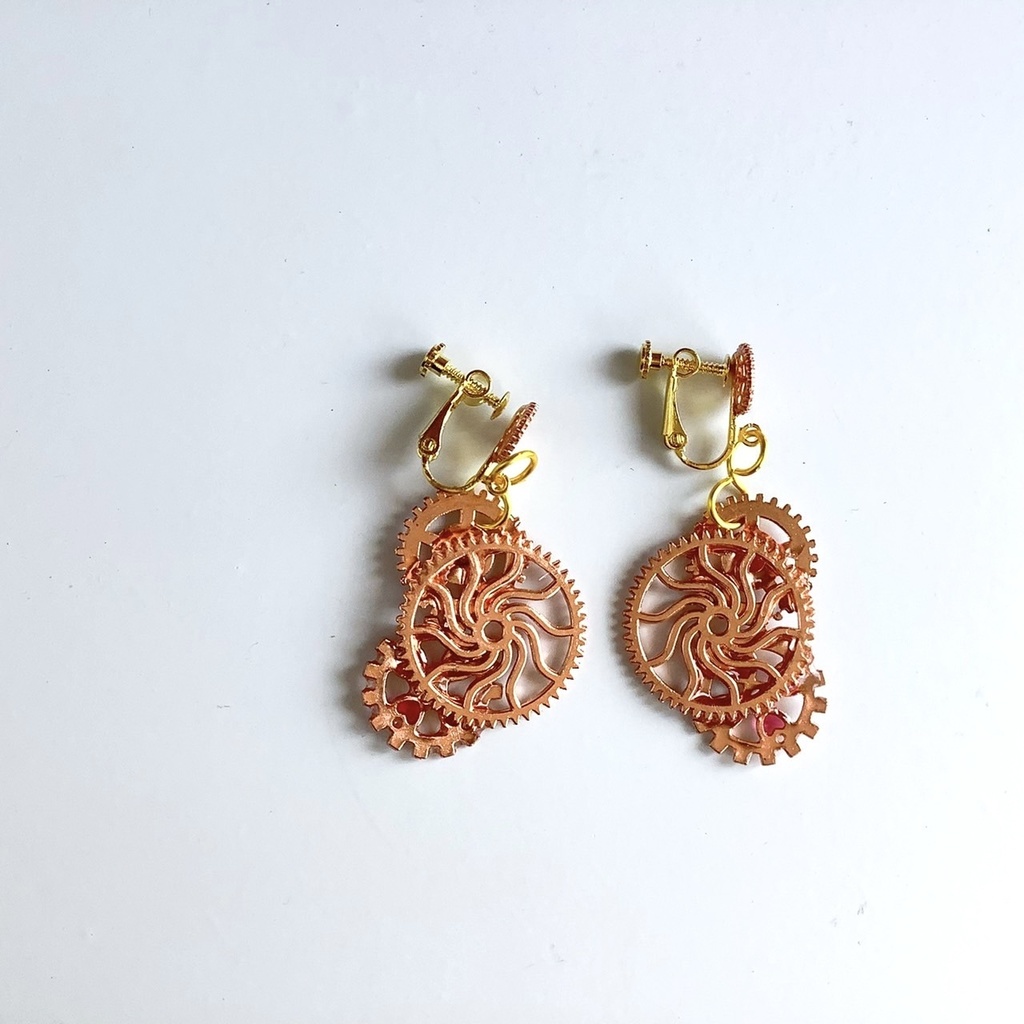 ハートと歯車のイヤリング