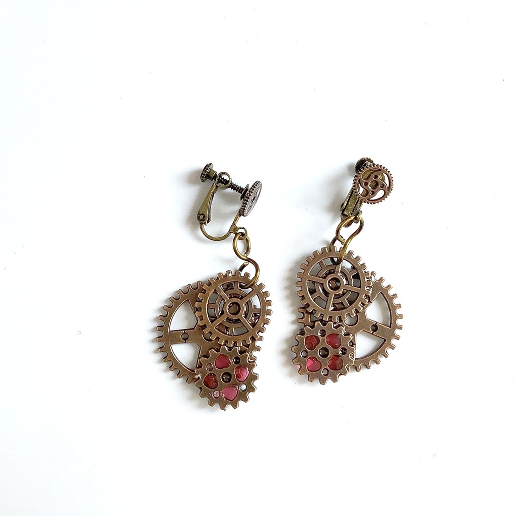 ハートと歯車のイヤリング