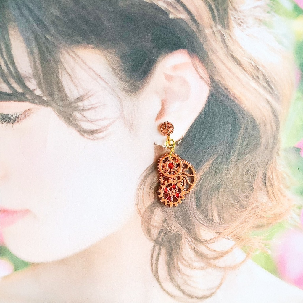 ハートと歯車のイヤリング