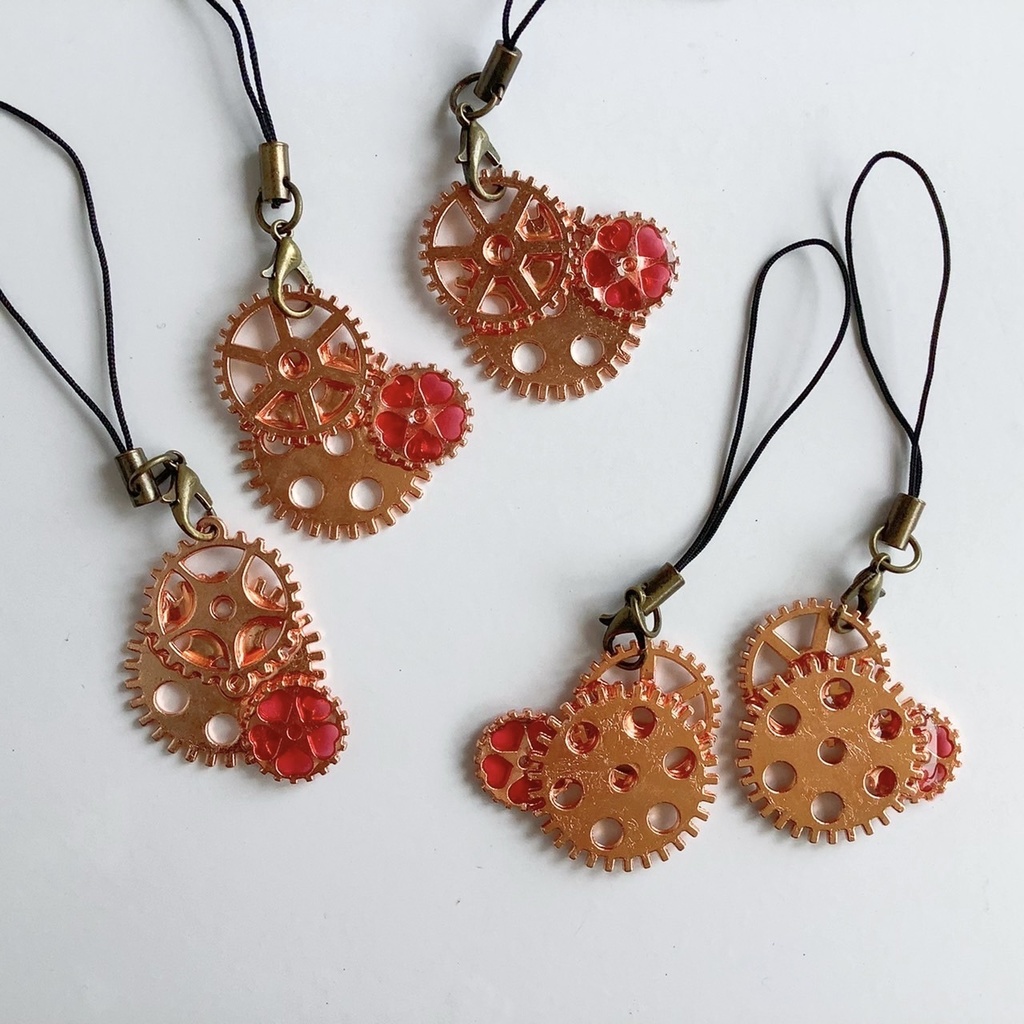 ハートと歯車のチャーム