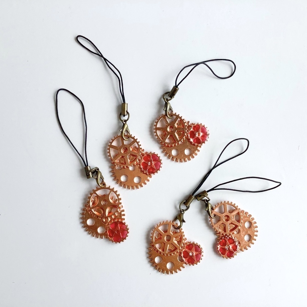 ハートと歯車のチャーム